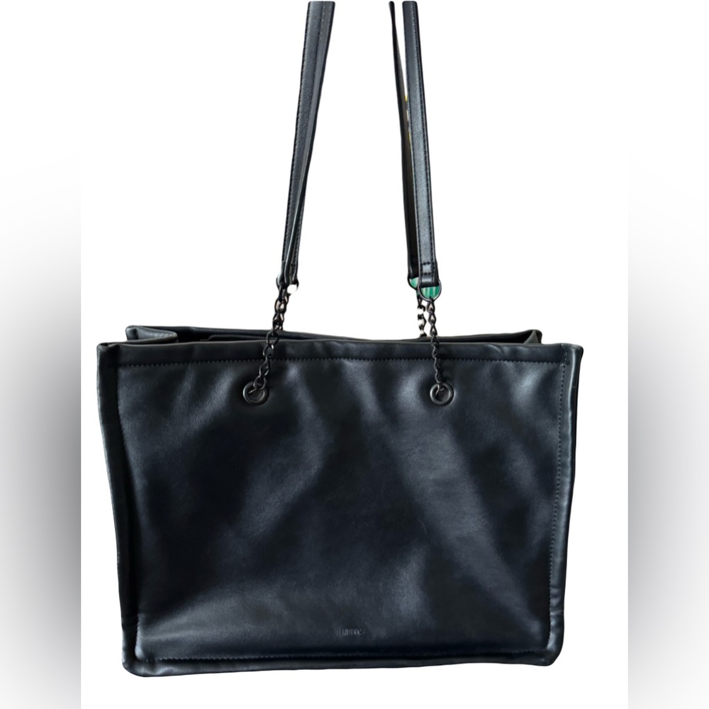 Roots leather purse